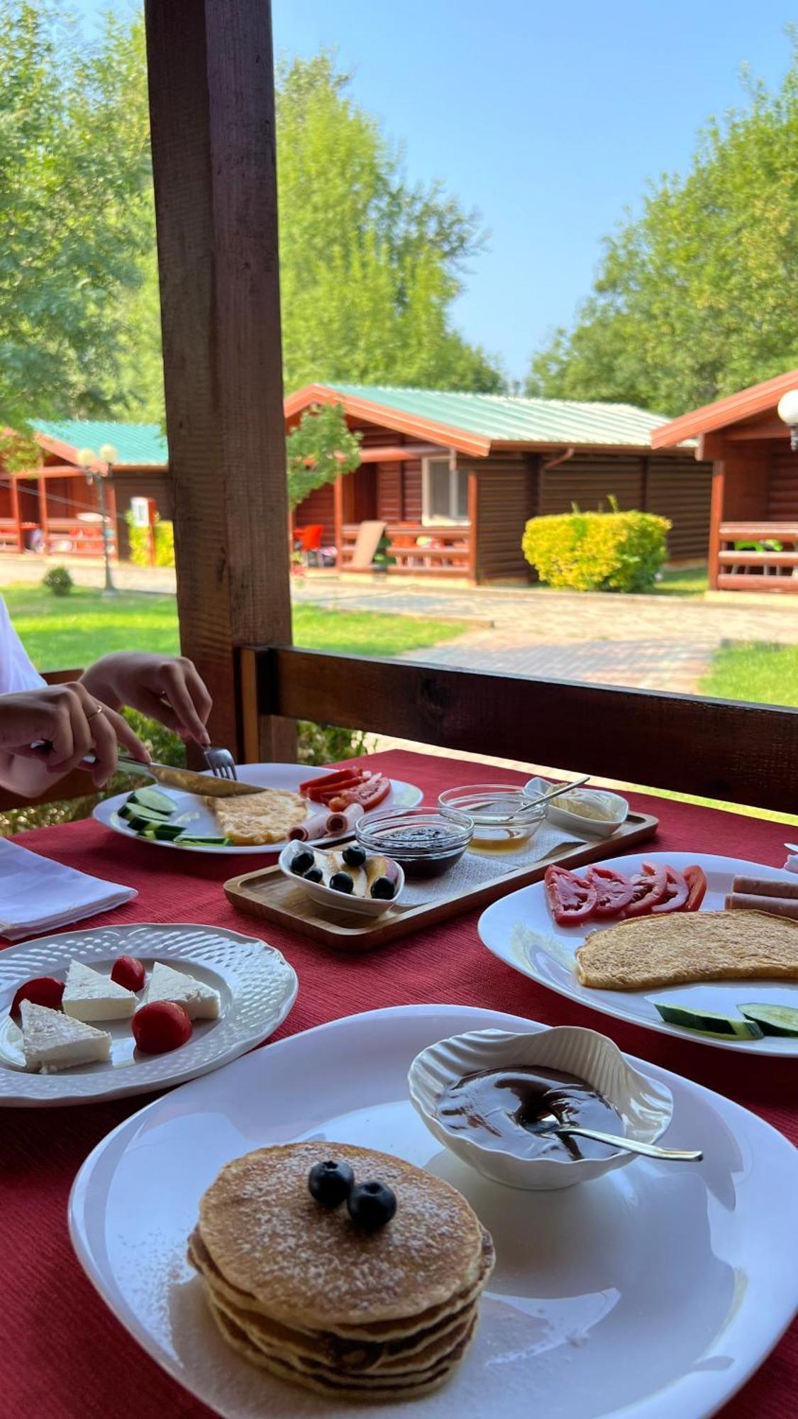 Kompleksi Turistik Leonardo Shëngjin Buitenkant foto